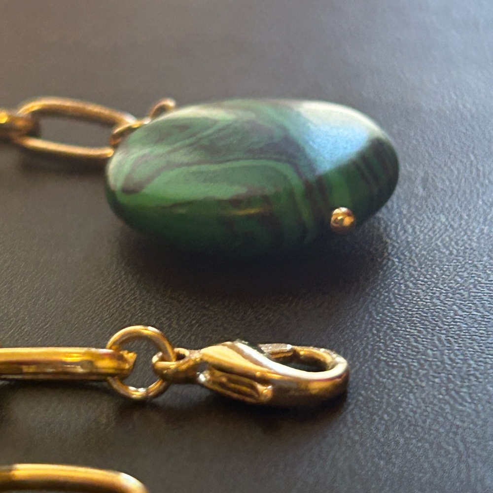 Vintage Gold Chain Necklace Green Malachite Pendant Drop Y Necklace Lariat - Picture 3 of 9